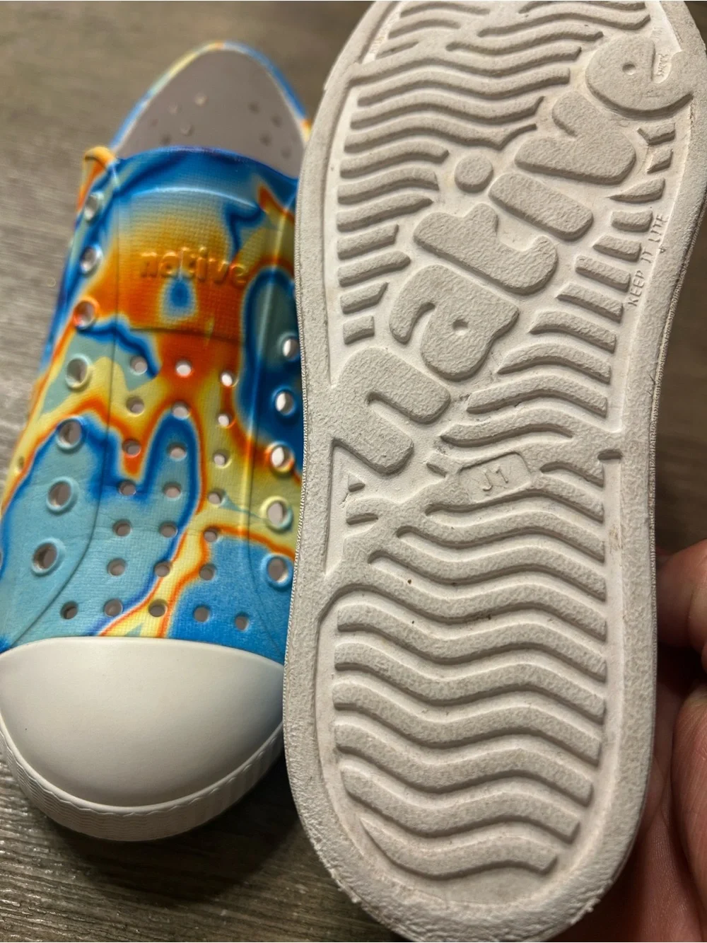 Native Jefferson colorful tie dye waterproof slip on sneaker sandals kids, Sz.J1
